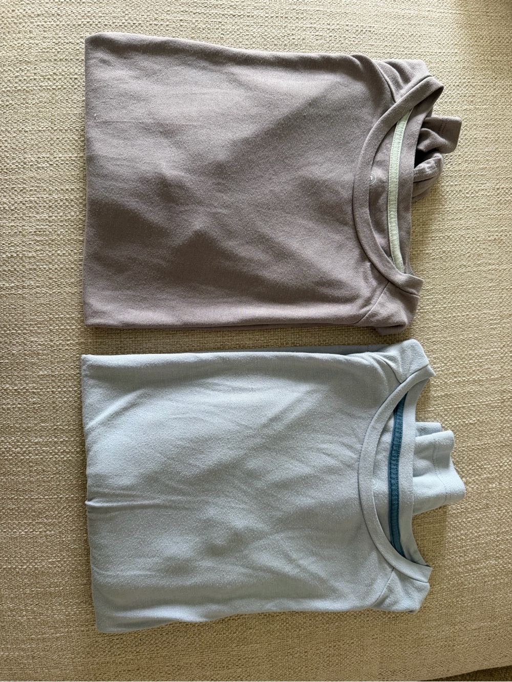 2 Freefly Women’s Long Sleeve Tops Size S